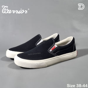 Sepatu Warrior Slip On Sneaker Pria Tali Hitam Putih