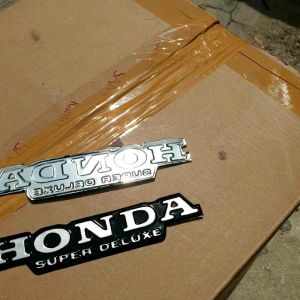 Logo Tangki GL 100: Desain Detail & Aksesoris