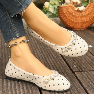 Free Shipping Plus-Size Polka Dot Shoes For Women 2026 Autumn New Collection Featuring A Soft Sole And A Flat Design