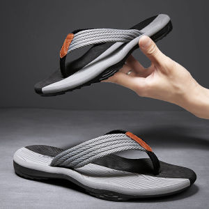 Zeemin 2025 New Summer Mens Slippers Fashion Light Hole Shoes Indoors Non-slip Slippers Lightweight Soft Bathroom Mens Slides041502