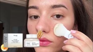 Hoygi  Masker Pelembap dan Pencerah Madu Beras   Melembapkan menutrisi dan meningkatkan kecerahan kulit wajah