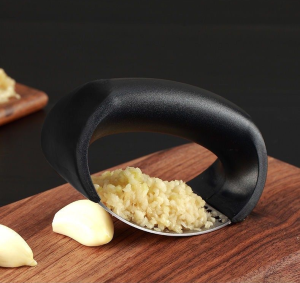 HOME BEST 1pc Manual Garlic Press Stainless Steel Crusher Mincer Chop Comfortable Grip Handheld Home Living Kitchen Gadget Tool