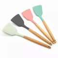 PLT  spatula silikon gagang kayu tahan panas / alat masak sodet sutil. 