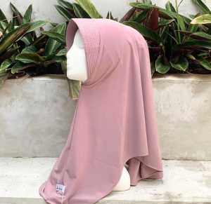 Daily Dzevada Size M Hijab Instan Matt Jersey Bergo Kerudung Nyaman