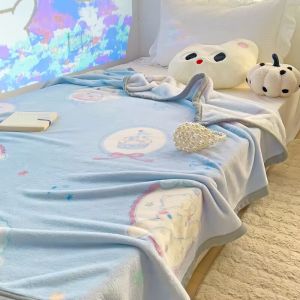 Selimut Bulu Anak Motif Sanrio Bahan Milkwool Ukuran 100x150cm Motif Disney