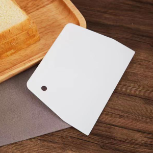 Dough Cutter Scraper Plastic Scraper for baking dough Cake Decoration Baking Tools