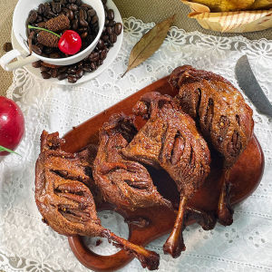 氮气锁鲜小石头大鸭腿 Nitrogen lock fresh small stones big duck legs internet famous snacks braised spicy black duck night snacks leisure snacks