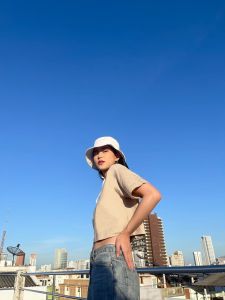 Oversized Crop Top -WOMEN- MAKE&WEAR -SG Stock- Premium Cotton Cute and Loose Casual Plain Crop Top T-shirts