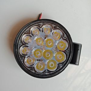 ไฟสปอตไลท์ แอลอีดี LED SPOT LIGHT กันน้ำ 12V-30V DC OFF ROAD 4×4 42W
