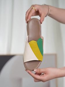 [Free Shipping] New Genuine Leather Summer Beach Sandals For Women Featuring A Genuine Leather Wedge Heel Thick Sole Soft Insole Soft Upper Material And Non-Slip Design Available In Large Sizes And Multiple Colors