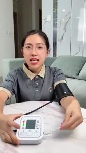 Máy Đo Huyết Áp tại nhà Đo bắp tay có giọng nói báo kết quả tiếng Việt-MàuTrắng Vuadienmay