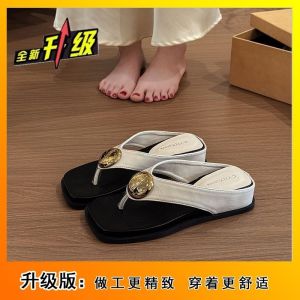 [Free Shipping] WomenS Fashionable Metal Flip-Flops With A Thick Sole And A Wedge Heel 2026 Summer New Style Retro Design Perfect For Pairing With Dresses And Suitable For Wearing Outdoors