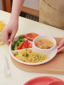 Unbreakable Divided Plates Portion Control Plates Round Plastic Dinner Plate 21cm for Camping Outdoor or Every Day Use