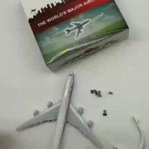 LEO 20cm Emirates A380 Metal Diecast Airplane Plane Model Aircraft Toys Gift For Boys Kids Child Collection / Airbus A380