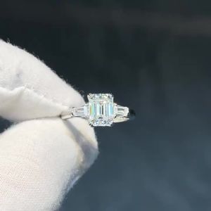 2CT Emerald Moissanite Diamond D Color Womens Ring S925 Silver 18K White Gold Royal Blue Rings Fine Jewelry for Women