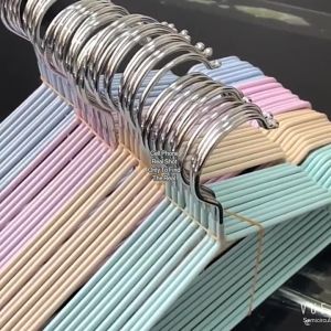 Thick metal coat hanger Recessed nonslip with nonmarking coat hanger Home adult coat hanger