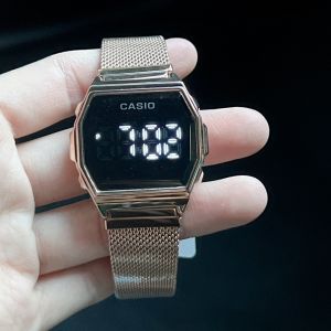 Watchhiend นาฬิกาข้อมือสายแม่เหล็ก LED สายเลท หน้าปัดขนาด 35 มม. พร้อมกล่องคาสิโอ้ฟรี