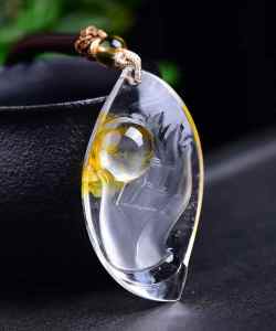 天然水晶吊坠  Natural all wrapped green ghost pearl pendant exquisite carving crystal transparent holding the ball in hand every request! Ball inside all wrapped green ghost green color very unique and beautiful object wear life as you wish