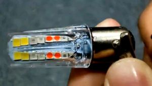 Bóng led audiplus thế hệ mới gắn đèn hậu xe máy nháy theo nhịp điệu cực ngầu giá 2 bóng đèn