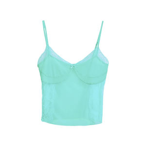 เสื้อเปิดไหล่ สีเขียวมิ้นท์ ผ้าตาข่าย สายเดี่ยว คอวี มีบราในตัว แต่งแถบผ้าลูกไม้รอบอกและข้างลำตัว ติดโบว์กลางอก เสื้อครอป #3132