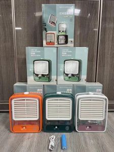 Bisa COD - Kipas Meja Kecil Dengan Semprotan Kabut Lampu Malam LED Kipas Angin Embun Air isi Ulang USB Kipas Angin Pendingin Meja Komputer Portabel