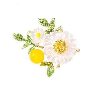 Practical Stylish Pearls and Daisy Brooch Craft from Sturdy Alloy Materials Elegant Charming Addition to Any Outfits