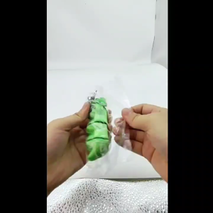 Movable 3D Printed Pea Pod Cartoon Keychain Plastic Keyring Novelty Decors Gift Playful Bag Charm For Students Adults