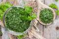 Lá Mùi Tây  sấy khô nhập khẩu ( Parsley ).. 