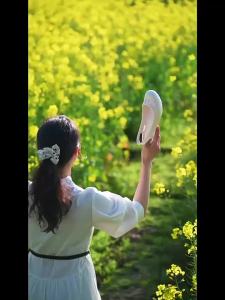 [Free Shipping] New WomenS Clogs Summer Garden Shoes Classic Melindy Beach Shoes Non-Slip Casual Large-Size Sandals And Slippers