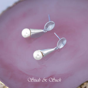 [Studs & Such] 925 Silver Geometry Waterdrop Stud Earrings With Shell Pearl