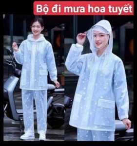 Bộ áo mưa nam nữ hoa tuyết nhựa dẻo trong suốt