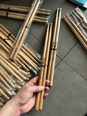 Dùi Trống Jazz Victo Hickory 5A