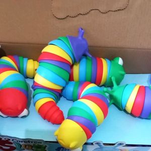 Mainan Slug Toys Mainan Penghilang Stress Fidget Larva