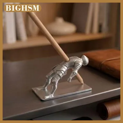 BIGHSM ที่ใส่ปากกาอัศวินอันเดธยุคกลางที่เก็บดินสอเรซินฐานนักรบตกแต่งยุคกลางสำหรับห้องสมุดสำนักงาน