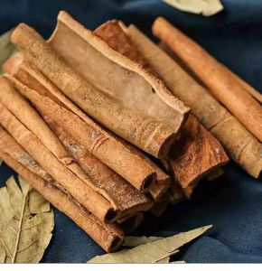 อบเชย หรือไม้พะโล้ ขนาด 100 กรัม อบเชย เครื่องเทศในครัว