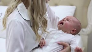 LZD  Direct Selling Multifunctional Newborn Baby Crib Milk Spilt Splicing Big Bed Movable Folding Cradle Small Bed