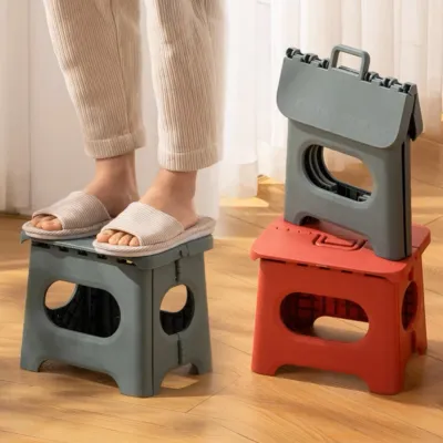 GHẾ GÁC CHÂN VĂN PHÒNG CHỐNG MỎI CHÂN HIỆU QUẢ GHẾ NHỰA MINI GẤP GỌN CÓ QUAI XÁCH TIỆN LỢI - GHẾ ĐẨU NGỒI ĂN DẶM CHO BÉ - GHẾ NGỒI NỘI TRỢ XẾP GỌN TIẾT KIỆM KHÔNG GIAN