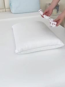 （10 pieces）pillowcases/thick and elastic/isolation train sleeper hotel isolation pillowcases/bedding/travel supplies 一次性枕套。。。