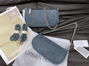 Túi kẹp Nách Ur.Ban Đinh Đá Xích Đặc Nặng Tay Chuẩn Hãng Form Đẹp Size 19cm Kèm Túi Giấy (Auth Tuồn)