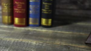 Genuine Crazy Horse Cowhide Leather Mens Wallet – Vintage Short Coin Purse Slim Minimalist Design High-Quality Branded Wallet for Men (Brown/Black)