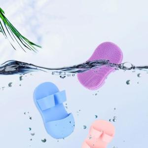 Miếng Rửa Mặt Silicone Xỏ Ngón Mềm Mại Làm Sạch Sâu – Set 2 Miếng – Nhỏ Gọn Dễ Dùng Nhiều Màu