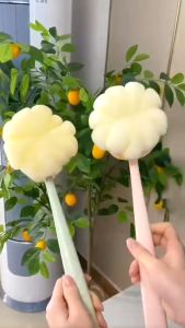 Cây Chà Lưng Kèm Bông Tắm Cán Dài 35cm Tạo Bọt Tẩy Tế Bào Chết Massage Toàn Thân