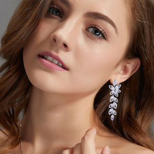 SEQUITO Gorgeous Inlaid Marquise Cut AAA Cubic Zirconia Long Dangle Earrings White Gold Plated Wedding Women Jewelry for Bride SE413