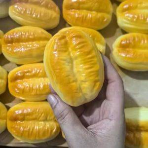 Cute Squishy Bread Fidgets Toys Soft Cat Paw Bread Venting Squeeze Toy Relieve Anxiety Anti Stress Gift for Adults