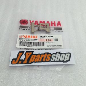 PLAT KALENG BESI SUPORT SPRING PAD CALIPER KALIPER BELAKANG R15 LAMA V2 XABRE MX KING VIXION NV NVA BK8 JUPITER MX 135 NEW NJMX ORIGINAL YGP 50C-F5919-00