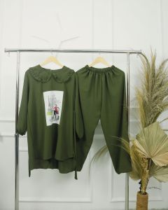Baju Muslim Modern SAKURA SET BO CRINKLE APLIKASI SABLON SIZE M L XL XXL PC 95 CM BAJU ATASAN DAN CELANA PANJANG REAL PICTURE Outfit Casual Setelan Wanita Motif Cetak Sablon Setcel 2in1 Bahan Cringkle Melar Two Piece Atasan + Celana Wanita Jumbo Kekinian