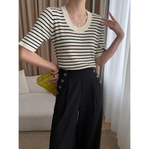 BL20785 U-Neck Stripe Knit T-Shirt