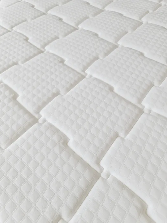 Deoketti%20Plush%20Mattress%205"-%20Single%20-%20Image%205