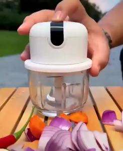 USB Electric Garlic Grinder  PortableChopper ElectricChopper Small Blender Food Processor Electric Onion Meat Nut Chopper Vegetable Cutter