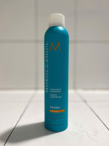 Xịt Giữ Nếp Tóc tạo kiểu tóc mạnh mẽ Moroccanoil Luminous Hairspray Strong 330ML